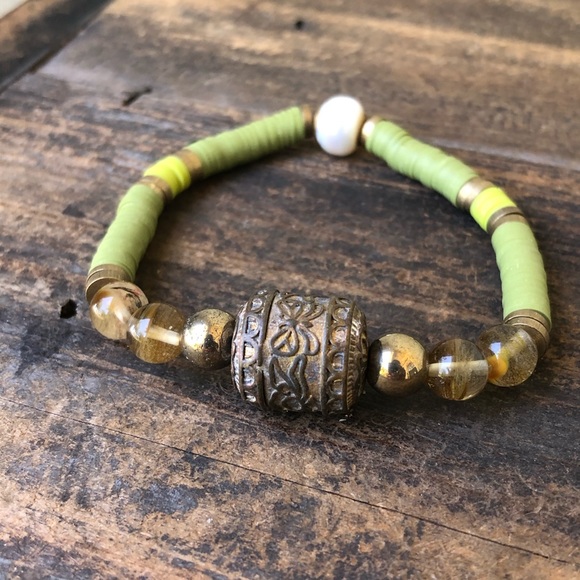 Fire Quartz Brass Bracelet - Picture 6 of 6